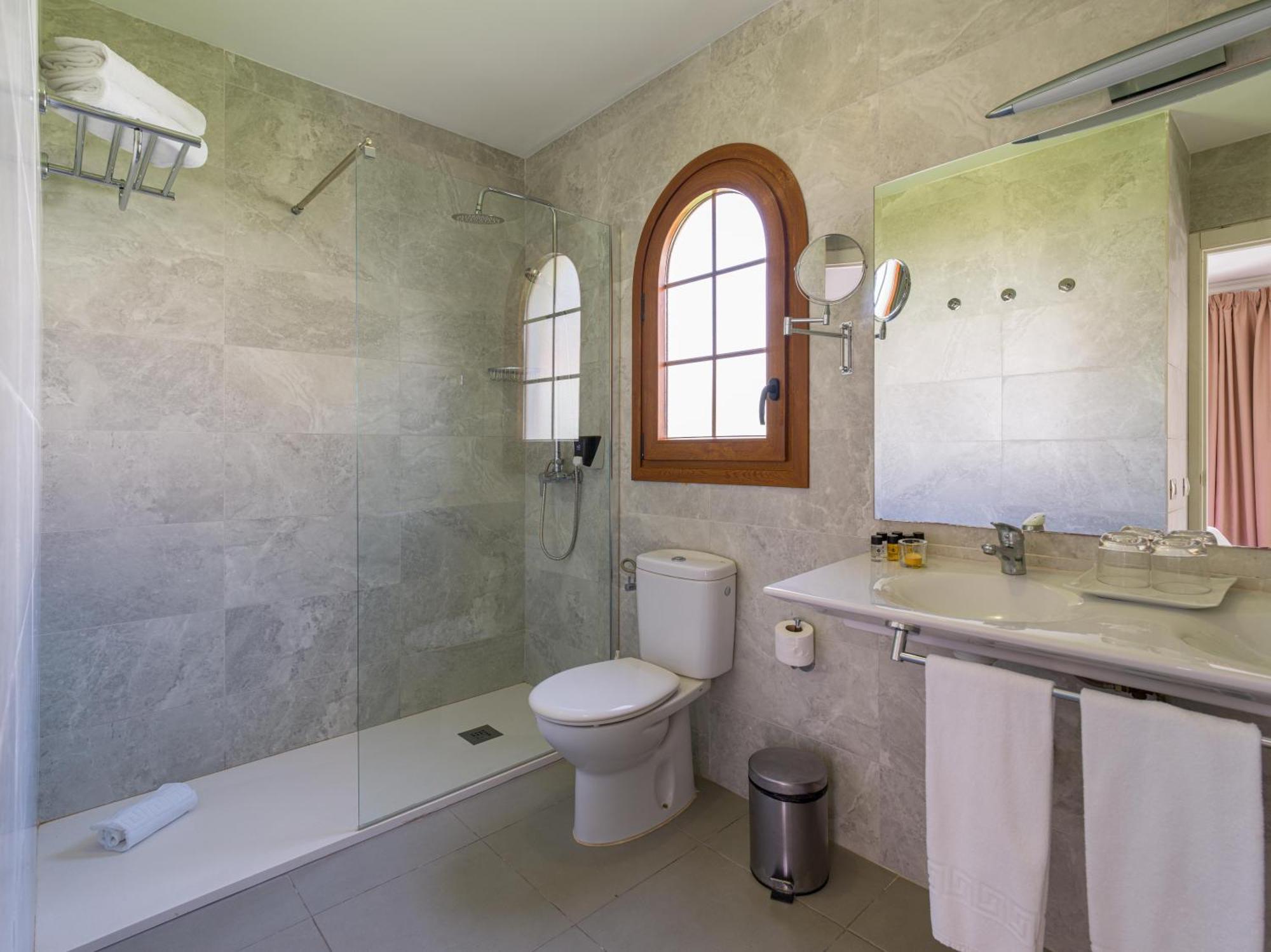 Eó Jardin Dorado 4*